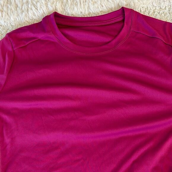 CRZ Yoga Rash Guard long sleeve Ted shirt, Color is Magenta Purple, Small, NWT - Picture 3 of 8